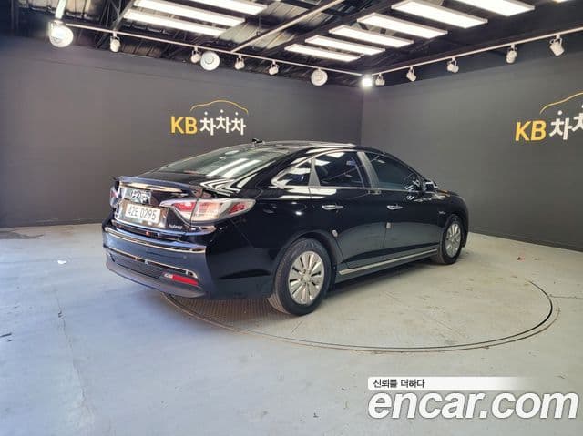 Hyundai LF Sonata гибрид Modern, 2017 4