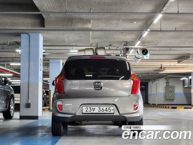 Kia All New Morning Luxury, 2015 3