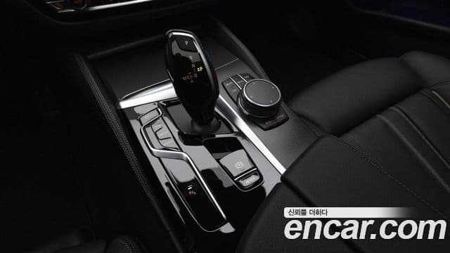 BMW 5시리즈 (G30) 520i M Sport, 2023 9