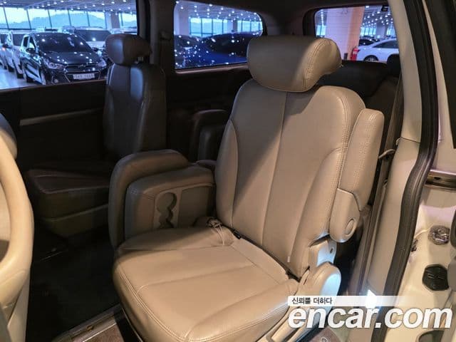 Kia Carnival R топовая версия, 2012 8