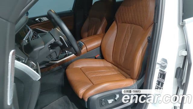 BMW X7 (G07) xDrive 40d M Sport 6인승, 2022 9