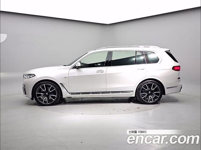 BMW X7 (G07) xDrive 40d M Sport 6인승, 2022 10
