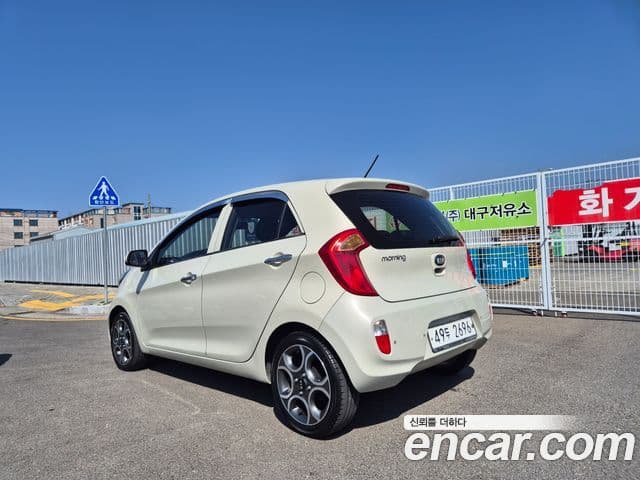 Kia All New Morning Luxury, 2015 18