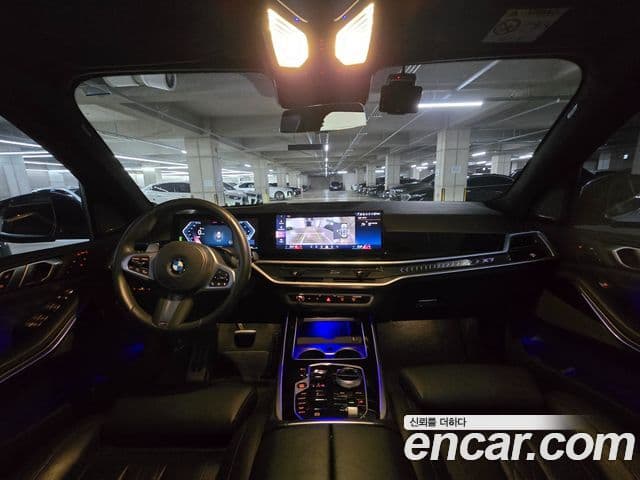 BMW X7 (G07) xDrive 40i M Sport 6인승, 2024 7