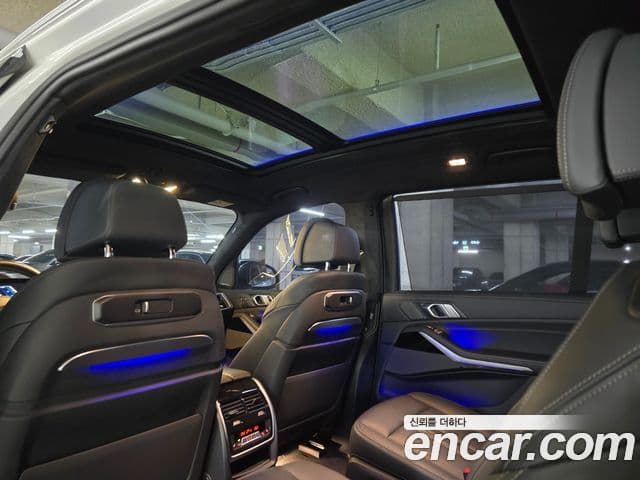BMW X7 (G07) xDrive 40i M Sport 6인승, 2024 14