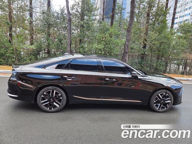 Kia The / новый New K8 гибрид Noblesse, 2025 3