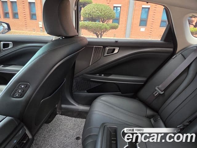 Kia The / новый New K8 гибрид Noblesse, 2025 6