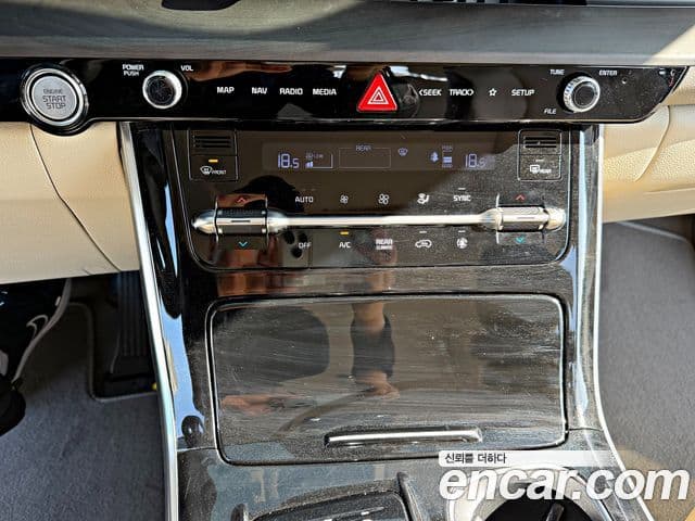 Kia Carnival 4세대 Signature, 2021 10