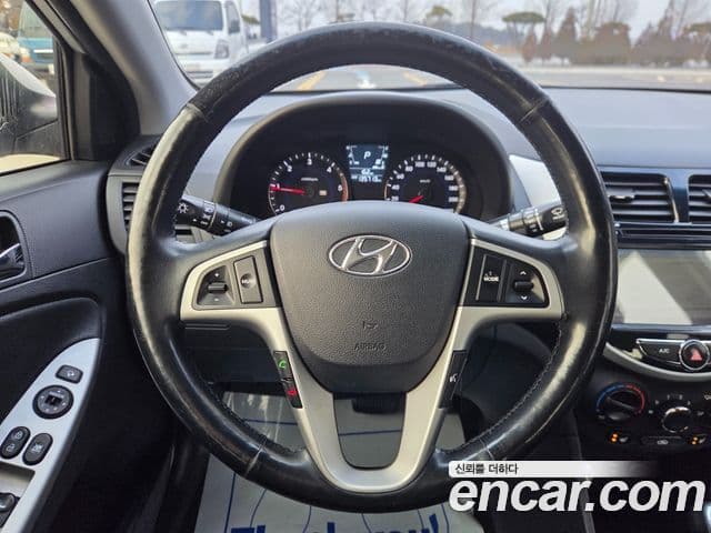 Hyundai Accent(новый кузов / новое поколение) Modern, 2014 15