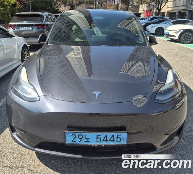 Tesla модель Y, 2024 3