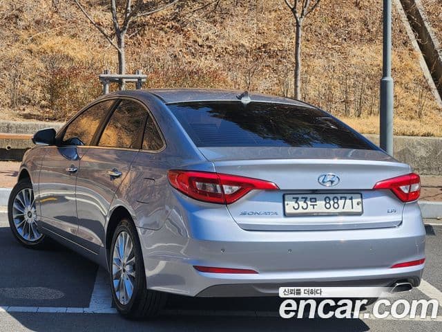 Hyundai LF Sonata Special, 2015 6