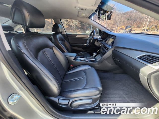 Hyundai LF Sonata Special, 2015 11