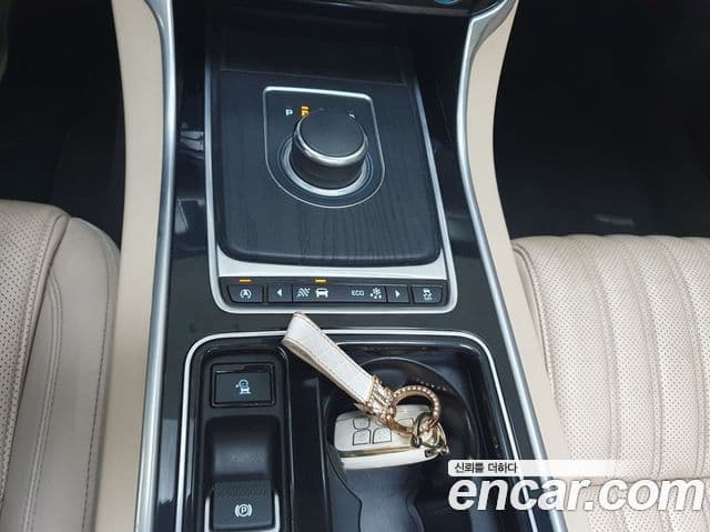 Jaguar XF (X260) 30d Portfolio, 2017 9