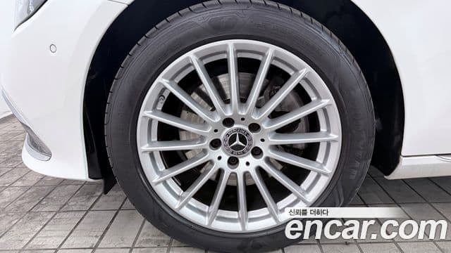 Mercedes-Benz E-класс W213 Exclusive, 2023 все фото