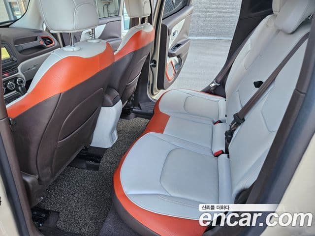 Jeep Renegade 2.0 дизель Limited AWD, 2016 10