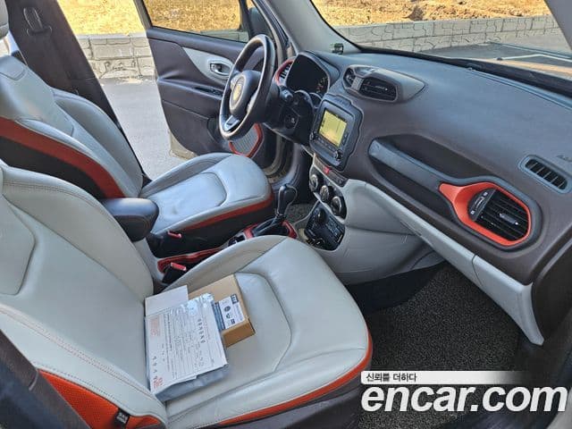 Jeep Renegade 2.0 дизель Limited AWD, 2016 11