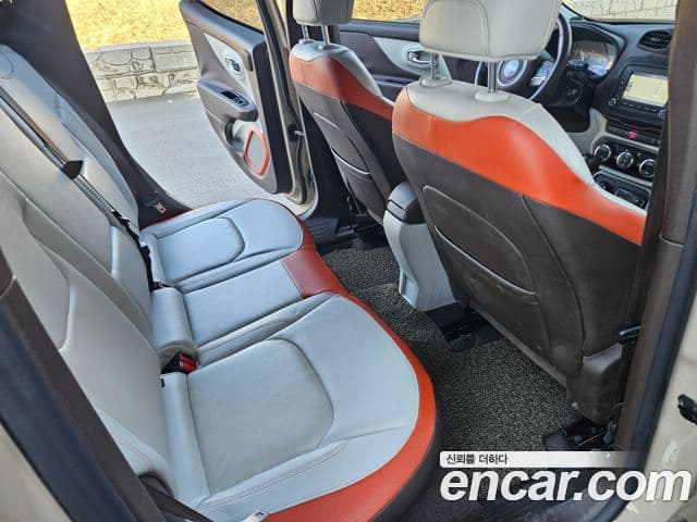 Jeep Renegade 2.0 дизель Limited AWD, 2016 12