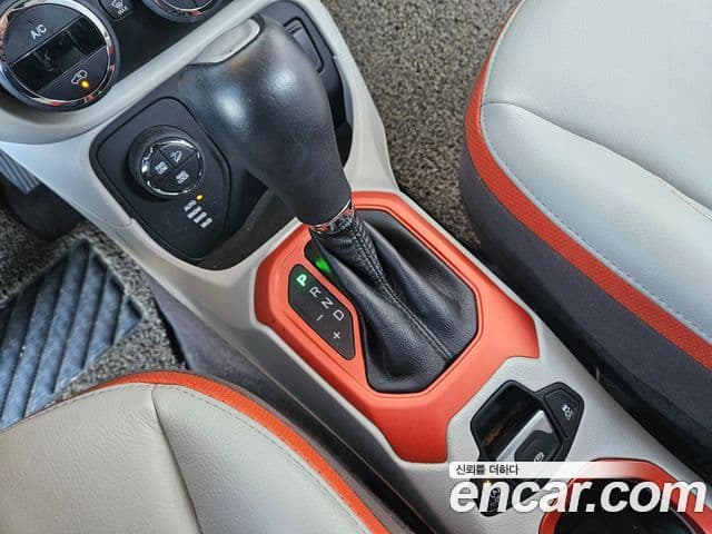 Jeep Renegade 2.0 дизель Limited AWD, 2016 14