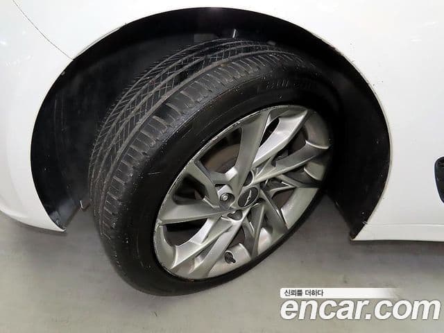 Genesis The / новый New G70, 2022 все фото