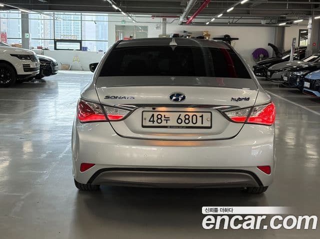 Hyundai Sonata гибрид Modern, 2014 3