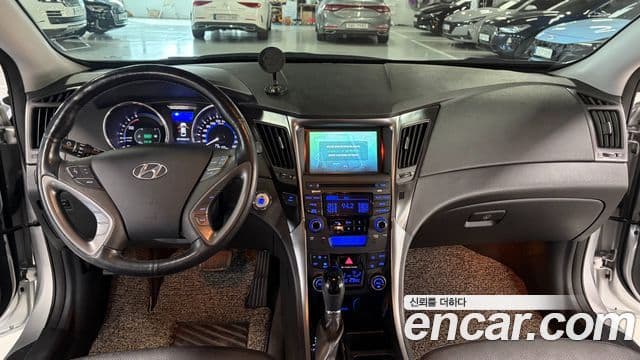 Hyundai Sonata гибрид Modern, 2014 7