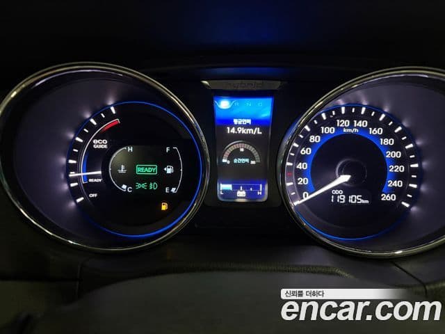 Hyundai Sonata гибрид Modern, 2014 9