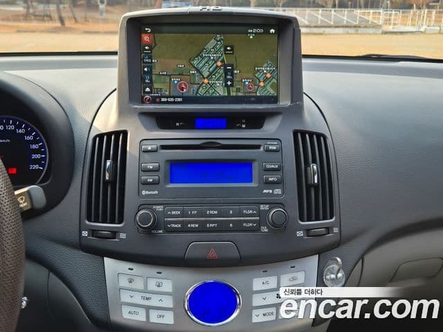 Hyundai Avante HD Luxury, 2010 11