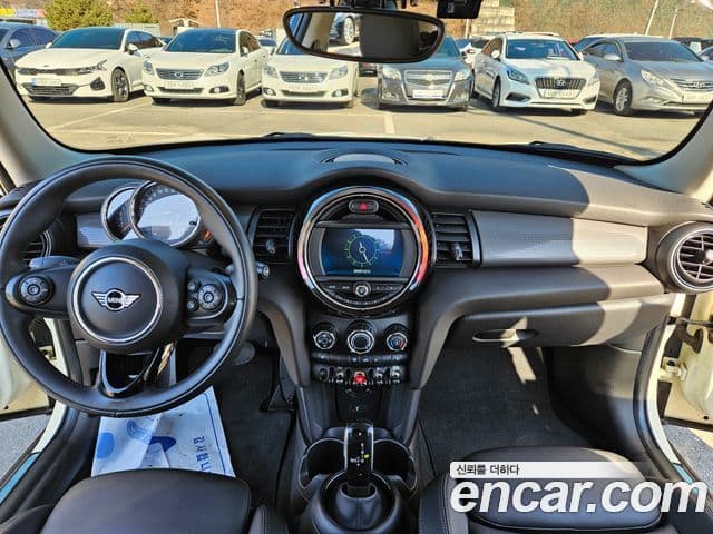 Mini Cooper 3세대, 2021 18