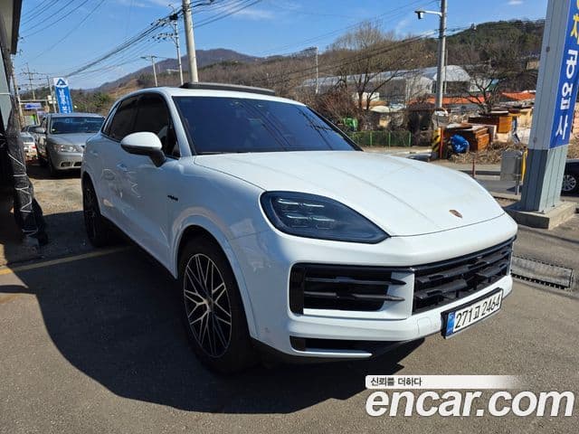 Porsche Cayenne (PO536) 3.0 S E-гибрид, 2025 1