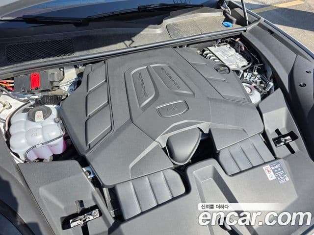 Porsche Cayenne (PO536) 3.0 S E-гибрид, 2025 20