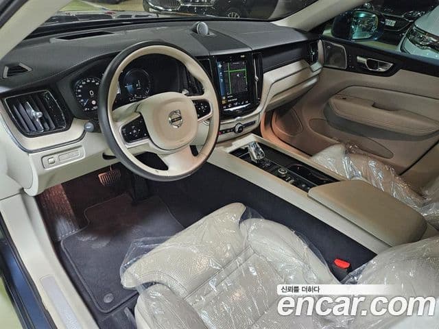 Volvo XC60 2세대 T8 Inscription, 2021 11