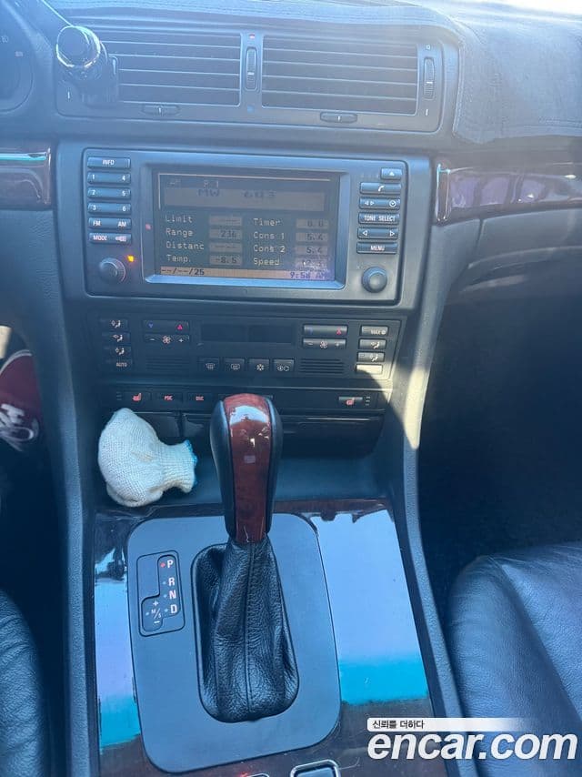 BMW 7시리즈 E38, 2000 10