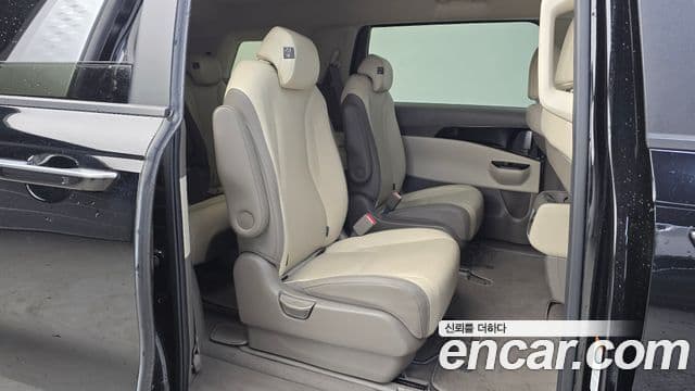 Kia Carnival 4세대 Prestige, 2022 12