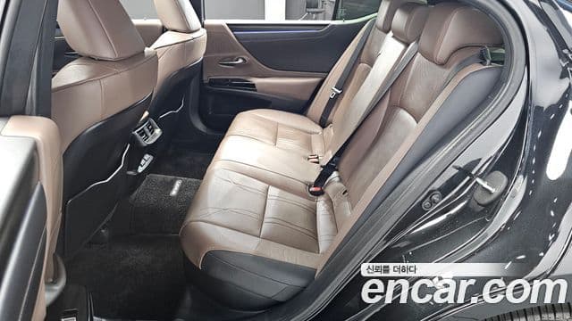Lexus ES300h 7세대 Luxury Plus, 2023 12