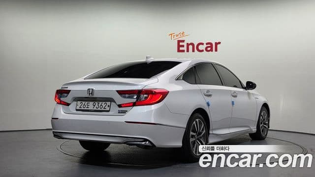 Honda Accord 10세대 2.0 гибрид Туринг (Touring), 2018 2