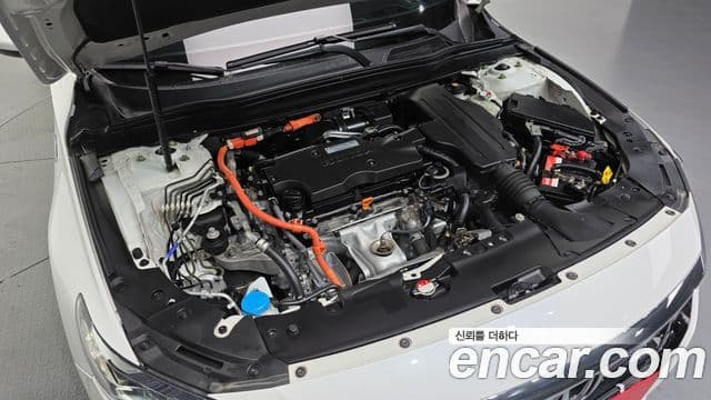 Honda Accord 10세대 2.0 гибрид Туринг (Touring), 2018 6