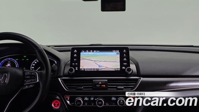 Honda Accord 10세대 2.0 гибрид Туринг (Touring), 2018 17