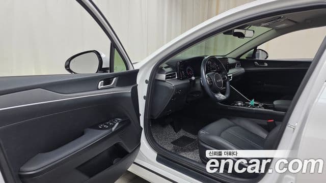 Kia K5 3세대 Prestige, 2023 10