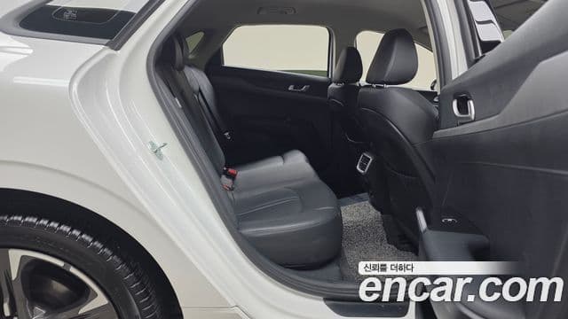 Kia K5 3세대 Prestige, 2023 12