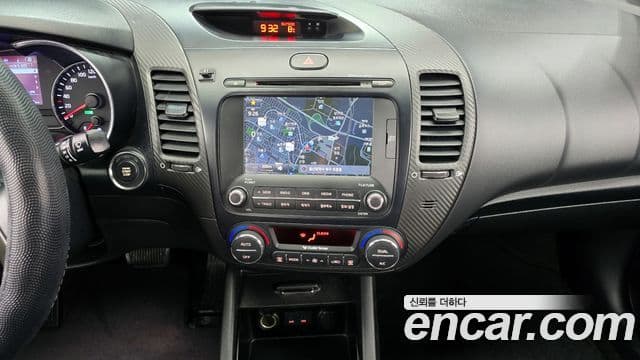 Kia K3 Trendy, 2015 15