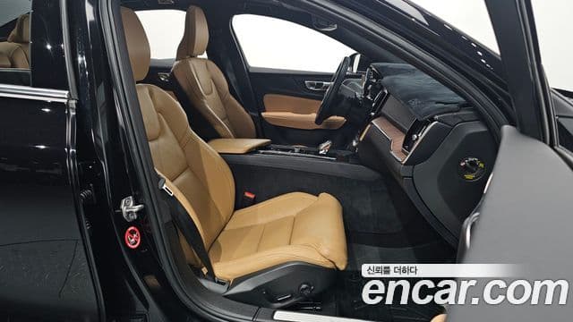 Volvo S60 3세대 B5 Inscription, 2022 10