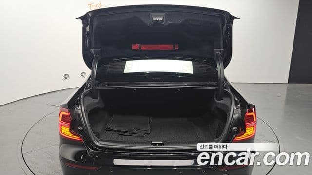 Volvo S60 3세대 B5 Inscription, 2022 20