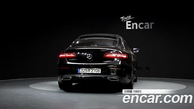Mercedes-Benz E-класс W213 E220d купе, 2019 4