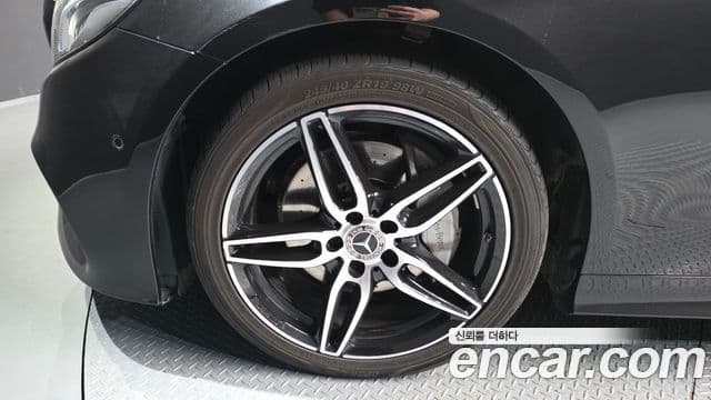 Mercedes-Benz E-класс W213 E220d купе, 2019 все фото