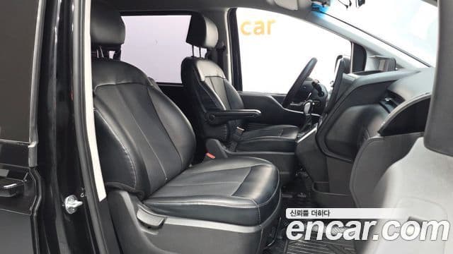 Hyundai Staria Smart, 2022 11