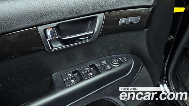 Kia Mohave 4WD KV300, 2012 17