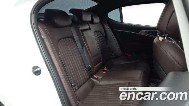 Genesis The / новый New G70, 2022 12