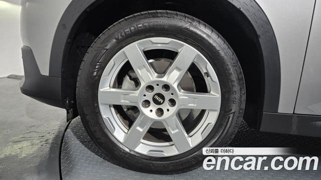 Mini Cooper S Countryman 3세대 ALL4 Classic, 2024 все фото