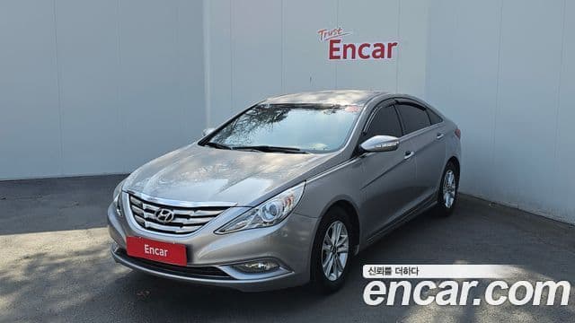 Hyundai YF Sonata чёрный, 2011 1