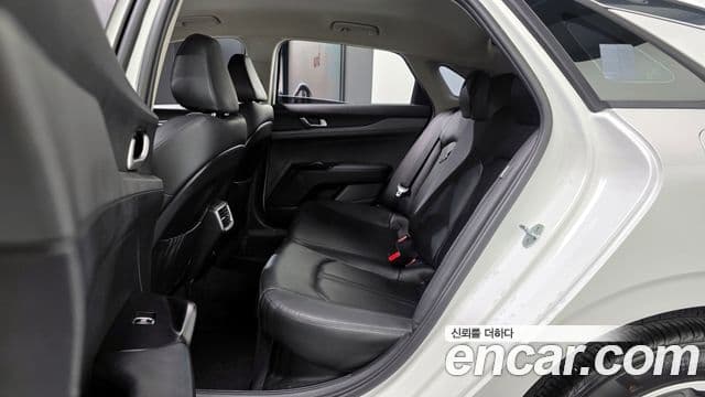 Kia K5 гибрид 3세대 Prestige, 2022 13